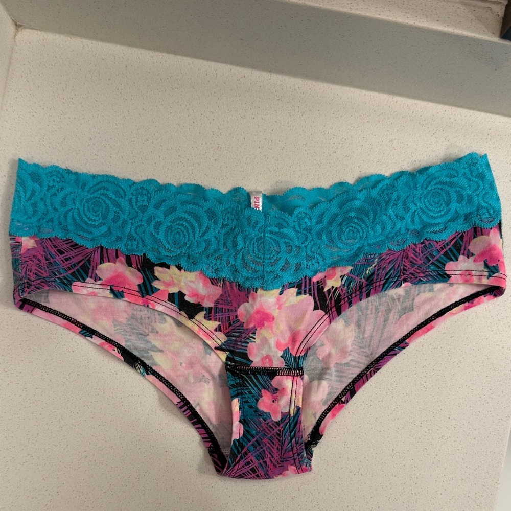 PINK Victoria’s Secret Lace Trim Bikini Panties